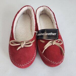 Women’s Red Suede Leather Slippers / Comfort Shoes. Size M ( 7-8).
